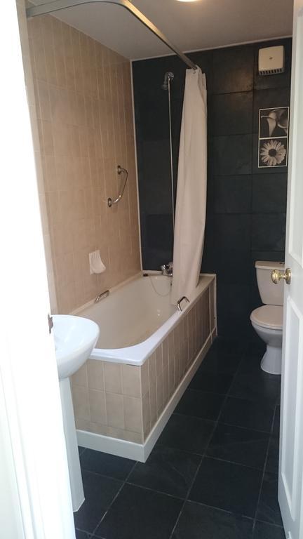לינה וארוחת בוקר איסטבורן 17 Wilmington Square חדר תמונה